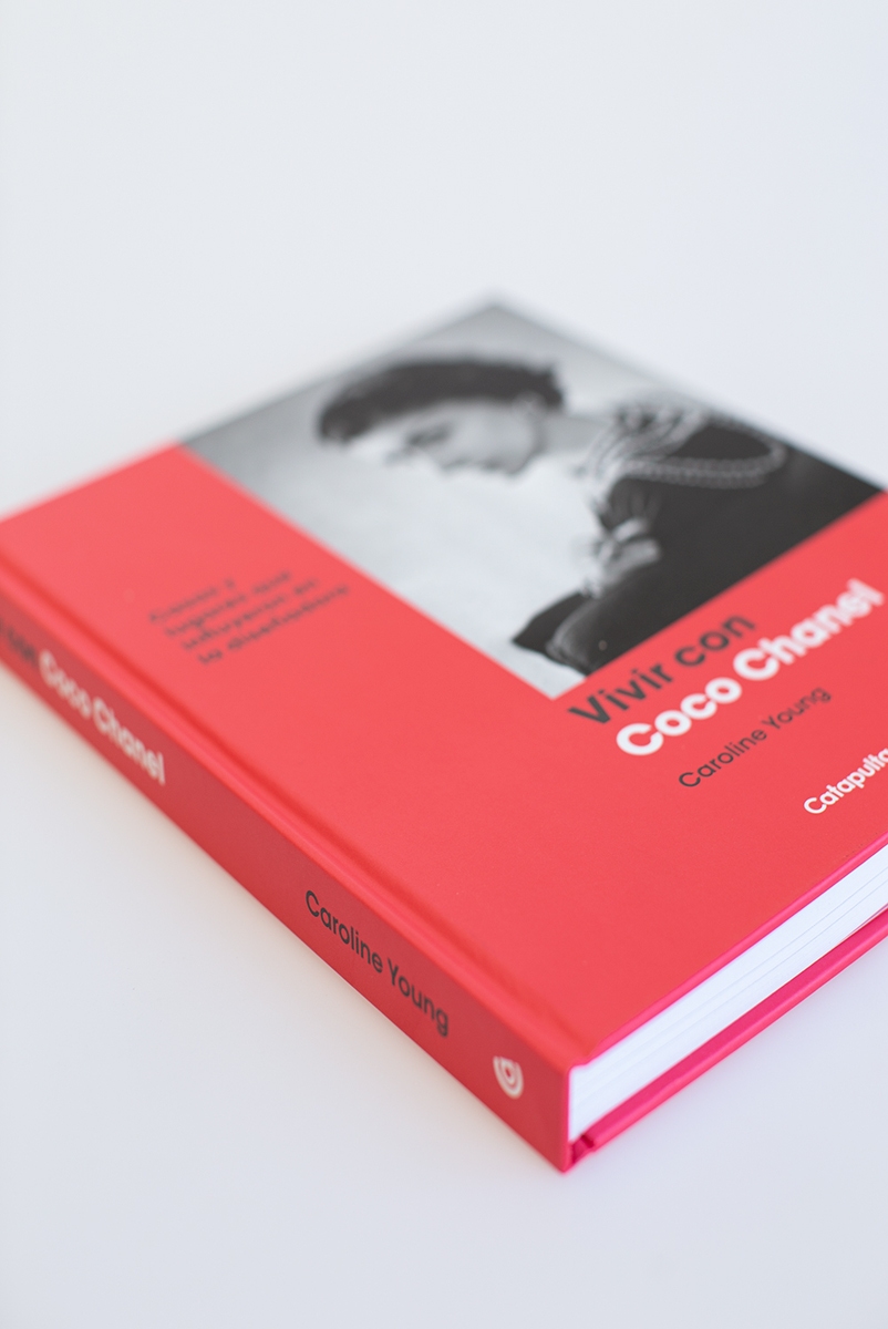 LIBRO VIVIR CON COCO CHANEL